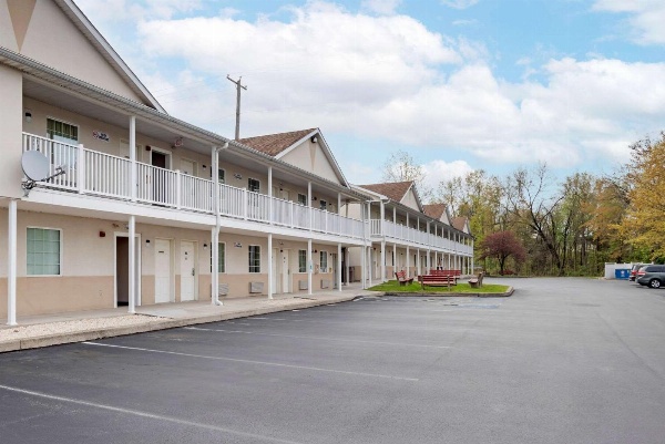 Americas Best Value Inn Gettysburg image 1