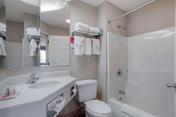 Americas Best Value Inn Gettysburg image 14